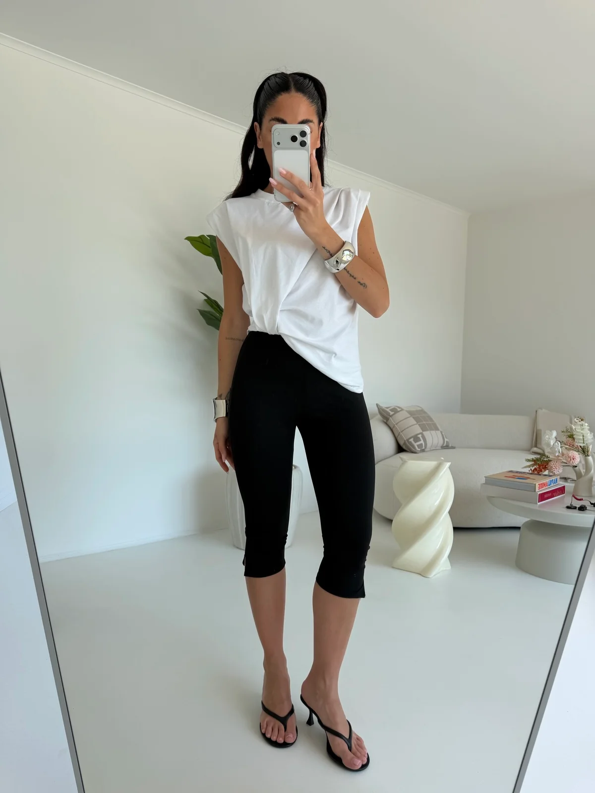 1113-LEGGINS CAPRI NERO - Image 2
