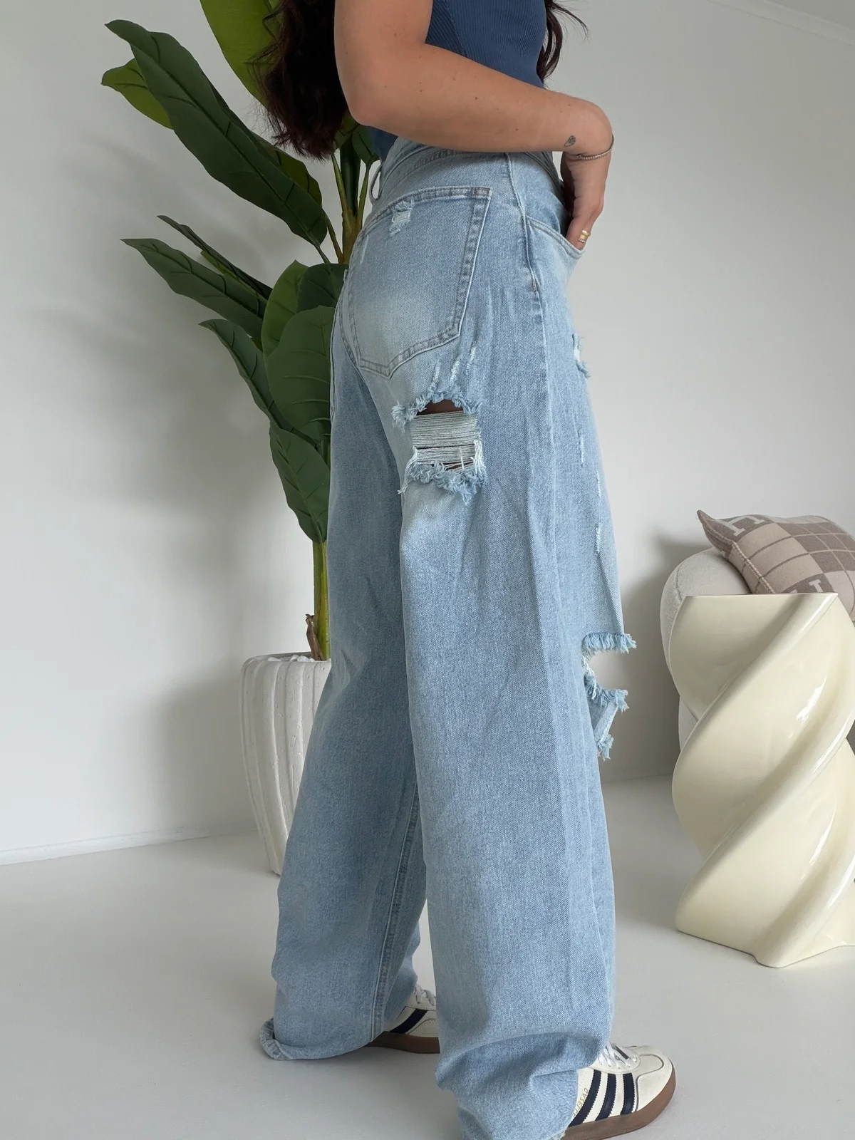 A5083-JEANS PALAZZO RIPPED - Image 2