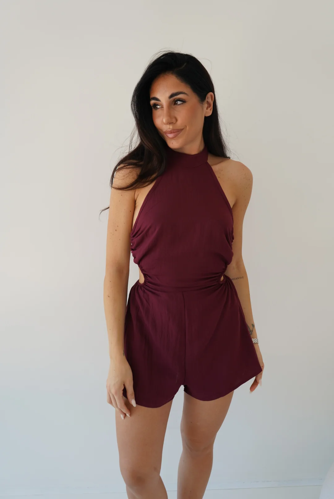 TUTINA CUT OUT WINE